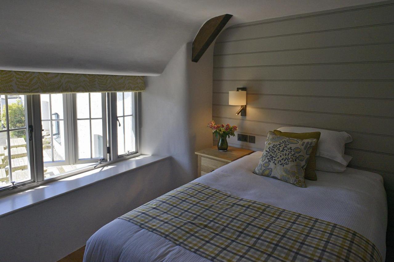 Eversfield Organic At The Ring Of Bells Inn North Bovey Extérieur photo